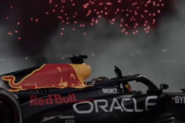 开云体育官方网站-红牛车队逆转阿斯顿马丁，维斯塔潘统治全场