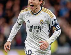 开云体育官网-荷兰完胜利物浦，莫德里奇刷新纪录