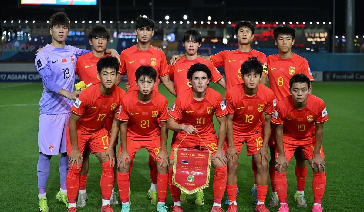 开云体育官网-关于国足备战国际足球盛宴，冲刺高峰，斗志昂扬的信息