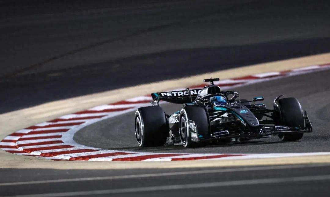 开云体育平台APP-包含威廉姆斯轻取哈斯车队,拉塞尔惊艳四座的词条