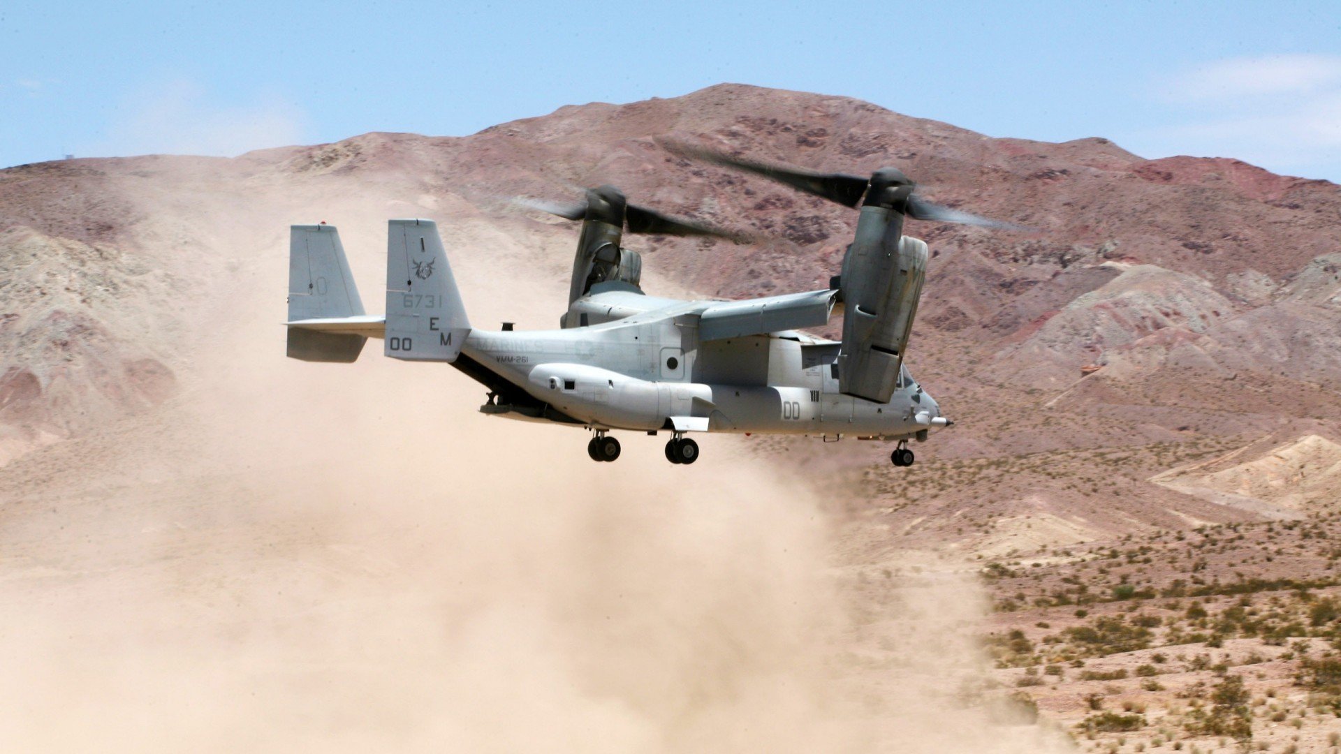 开云下载-燃烧的双重镜像，当德国遭遇威尔士，卡塞米罗如何点燃了另一片赛场